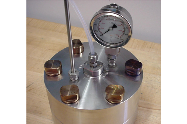 Extrusoras de liposomas Equipo - Paralab Bio distribuye Extrusoras de liposomas en España