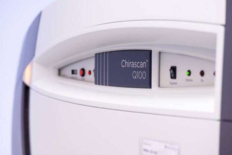 Chirascan™ Q100 Equipo - Paralab Bio distribuye equipos de Espectrofotometría en España