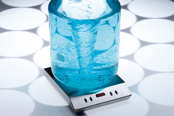 Agitadores industriales Equipo - Paralab Bio distribuye una gama de agitadores industriales en España