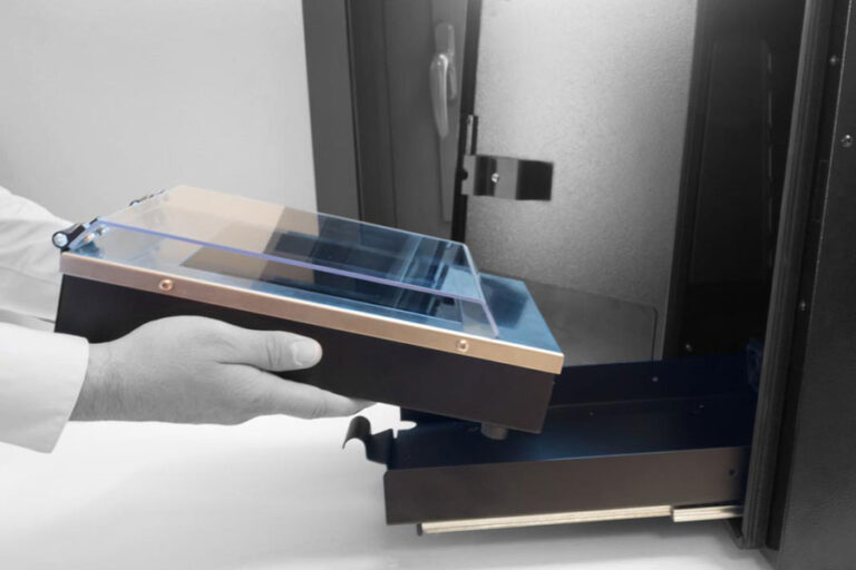 E-box Equipo - Paralab Bio distribuye equipos de sistema de captura de imágenes en España